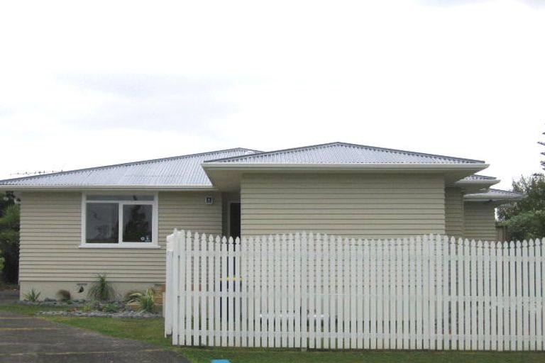 Photo of property in 38 Lancaster Road, Beach Haven, Auckland, 0626