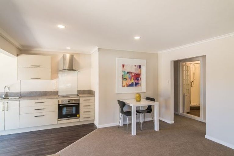 Photo of property in 219u1 The Terrace, Wellington Central, Wellington, 6011