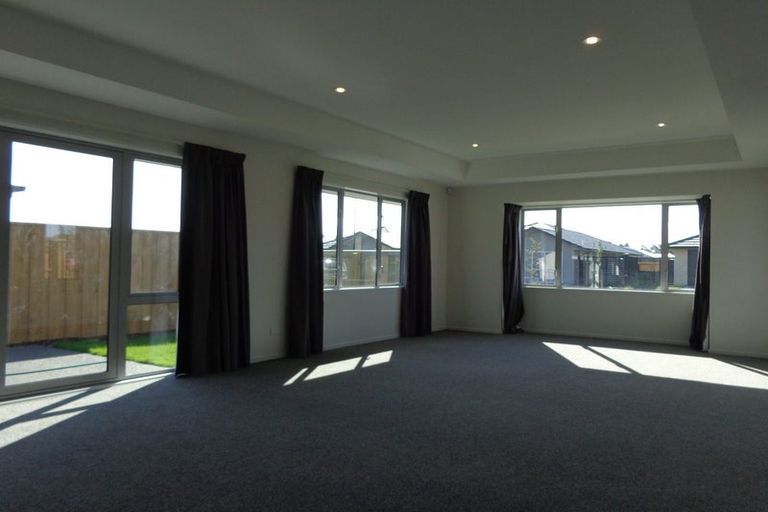 Photo of property in 6 Burford Way, Rolleston, 7615