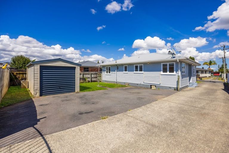 Photo of property in 41 Hill Crescent, Papakura, 2110