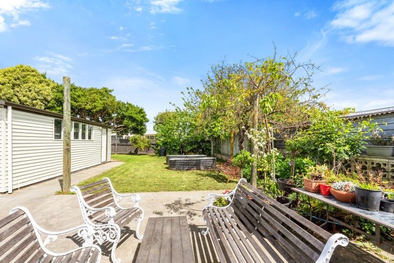 Photo of property in 10 Creagh Street, Te Awa, Napier, 4110