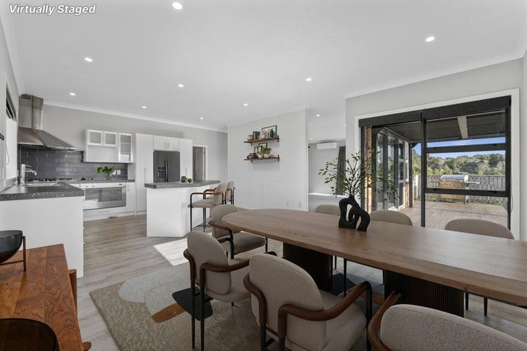 Photo of property in 195 Heta Road, Highlands Park, New Plymouth, 4312