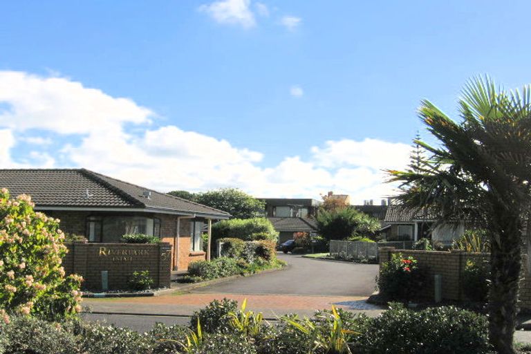 Photo of property in 3/57 Weiti Road, Orewa, 0931