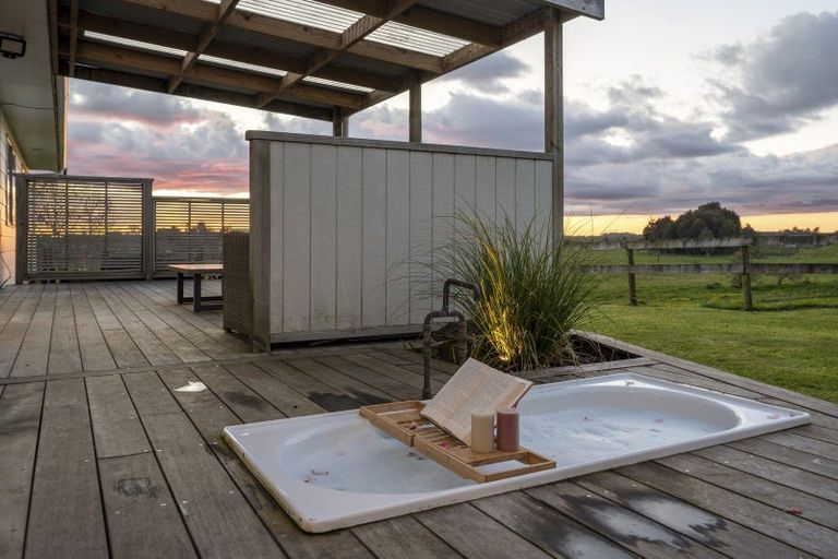 Photo of property in 1168 Oturoa Road, Hamurana, Rotorua, 3072