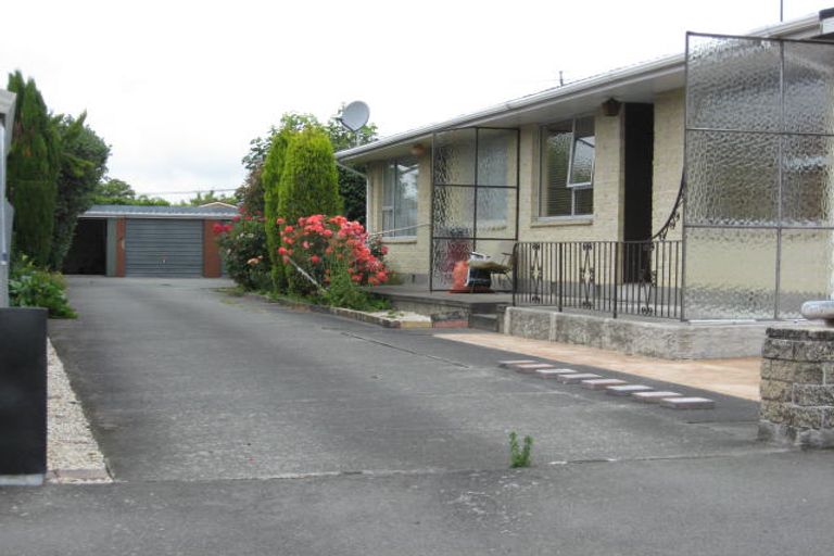 Photo of property in 1/8 Peer Street, Upper Riccarton, Christchurch, 8041