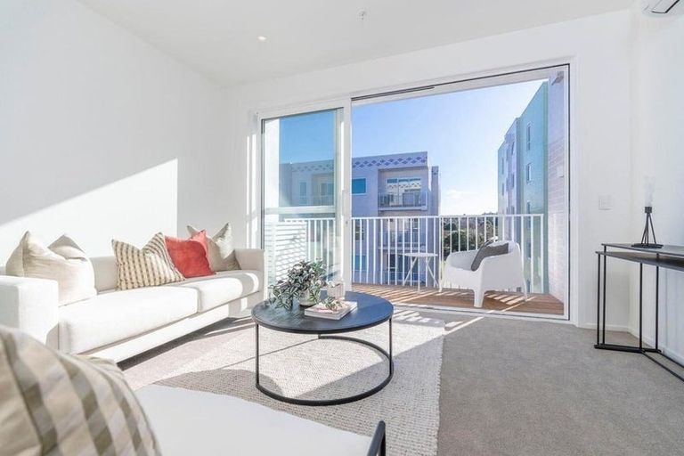 Photo of property in 203/3 Dishys Road, Flat Bush, Auckland, 2019