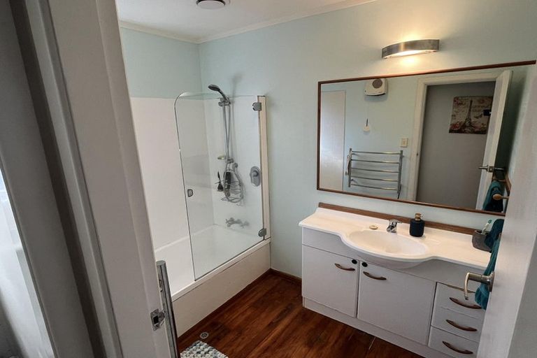 Photo of property in 34 Mark Avenue, Paparangi, Wellington, 6037