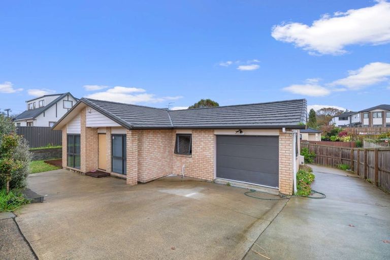 Photo of property in 2 Ganges Avenue, Mangere East, Auckland, 2024