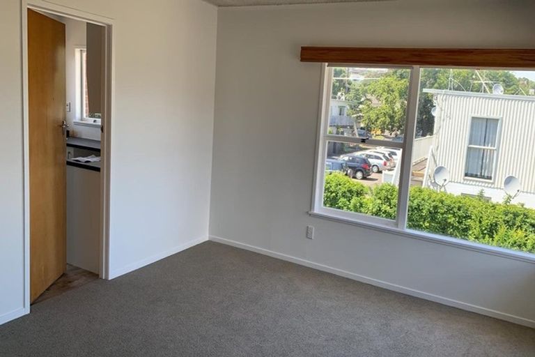 Photo of property in 4/24 Inverness Road, Browns Bay, Auckland, 0630