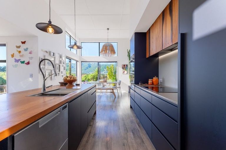 Photo of property in 9 Te Heke Place, Waikanae, 5036