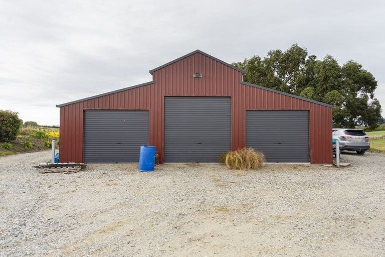 Photo of property in 28 Rooneys Road, Weston, Oamaru, 9491