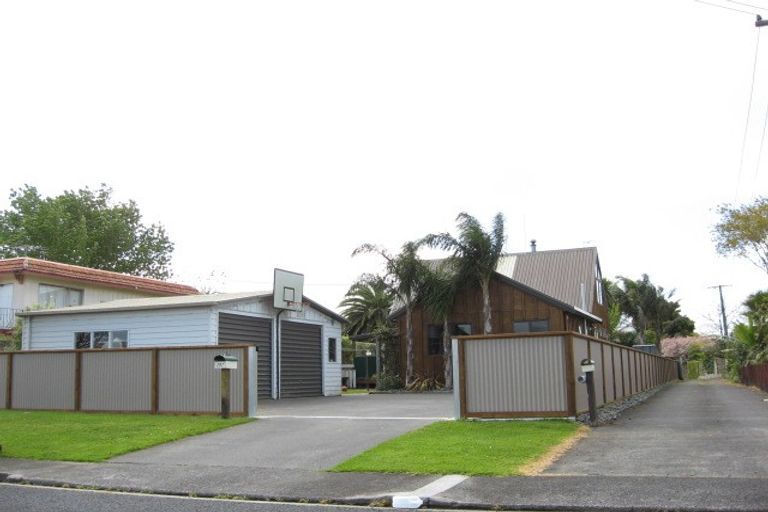 Photo of property in 197 Kauri Road, Whenuapai, Auckland, 0618
