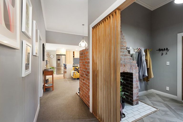 Photo of property in 42 Derwent Street, Island Bay, Wellington, 6023