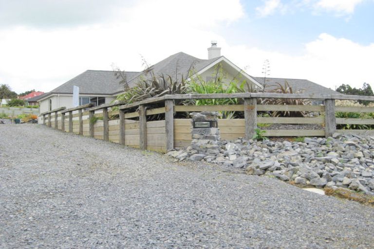 Photo of property in 25 Jellicoe Road, Pukekohe, 2120