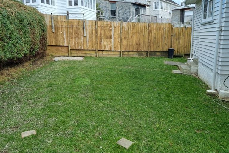 Photo of property in 41 Hindmarsh Street, Johnsonville, Wellington, 6037