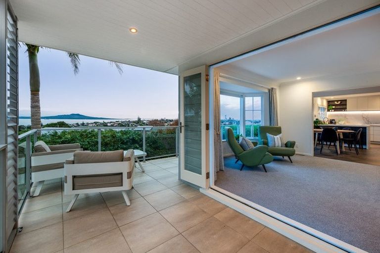 Photo of property in 107 East Coast Road, Castor Bay, Auckland, 0620