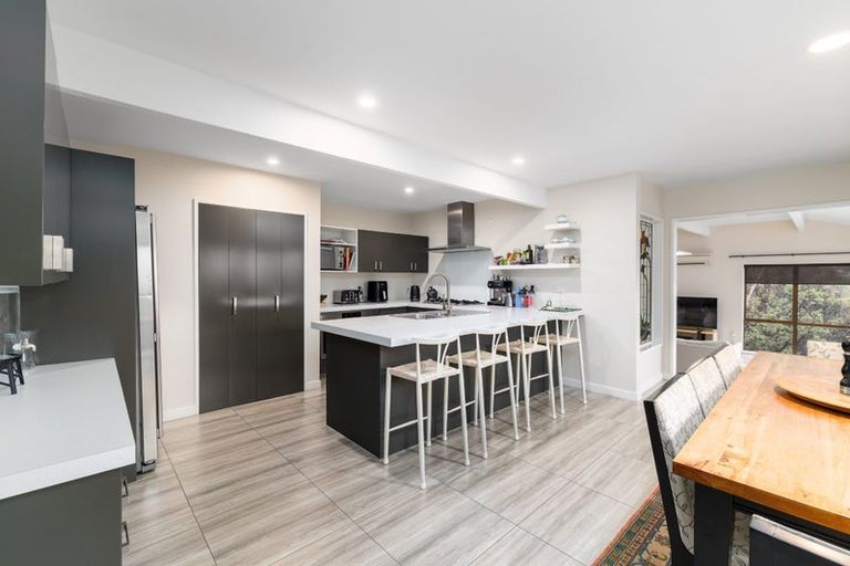 Photo of property in 2 Cannon Hill Crescent, Mount Pleasant, Christchurch, 8081