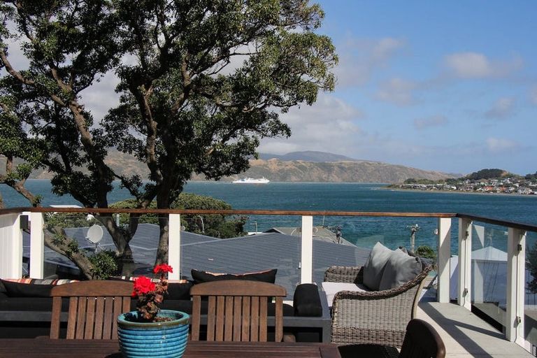 Photo of property in 90a Awa Road, Seatoun, Wellington, 6022