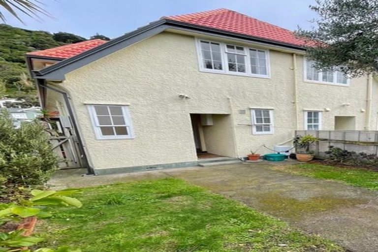 Photo of property in 185a Sutherland Road, Lyall Bay, Wellington, 6022