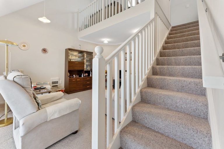 Photo of property in Rangeview Villas, 24/9 Fuller Close, Levin, 5510