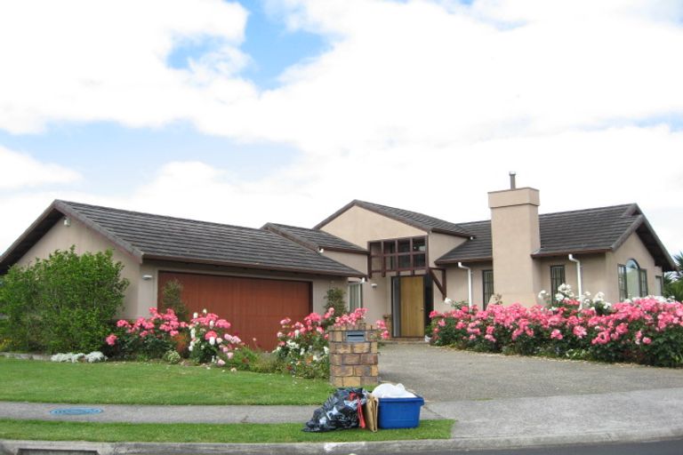 Photo of property in 12 Avonbrook Lane, Pukekohe, 2120