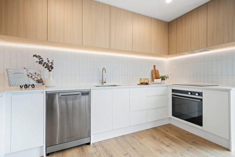 Photo of property in 2/8 Larch Place, Casebrook, Christchurch, 8051