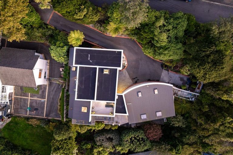 Photo of property in 52 Walter Road, Lowry Bay, Lower Hutt, 5013