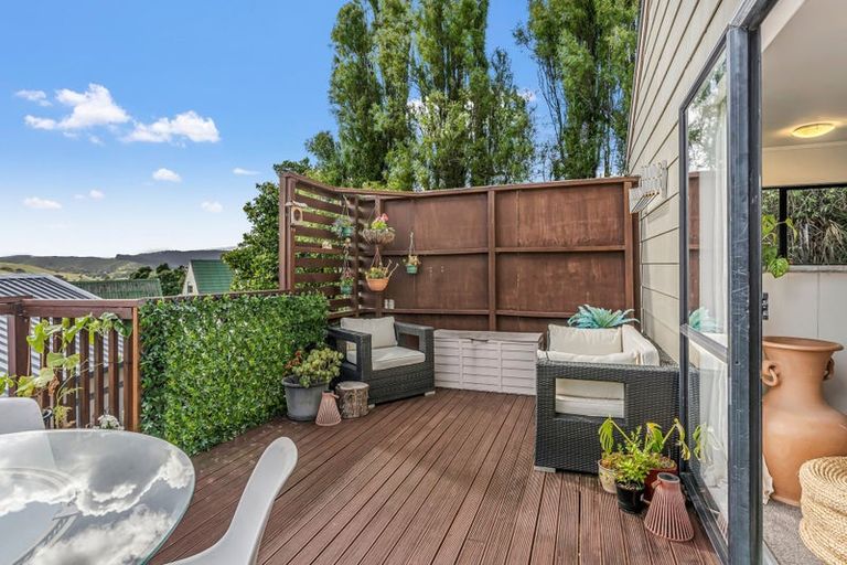 Photo of property in 6 Rautawhiri Road, Helensville, 0800