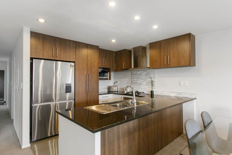 Photo of property in 235b Porchester Road, Takanini, 2112