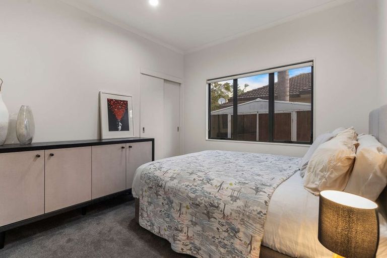 Photo of property in 8a Ashley Avenue, Long Bay, Auckland, 0630