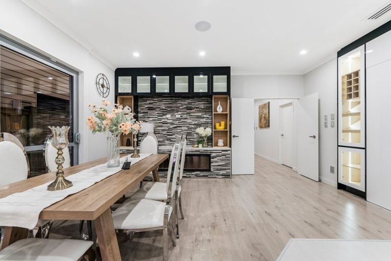 Photo of property in 21 Black Shed Road, Flat Bush, 2019