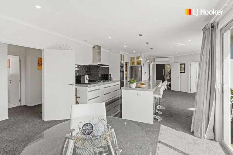 Photo of property in 218 Gladstone Road North, Mosgiel, 9024