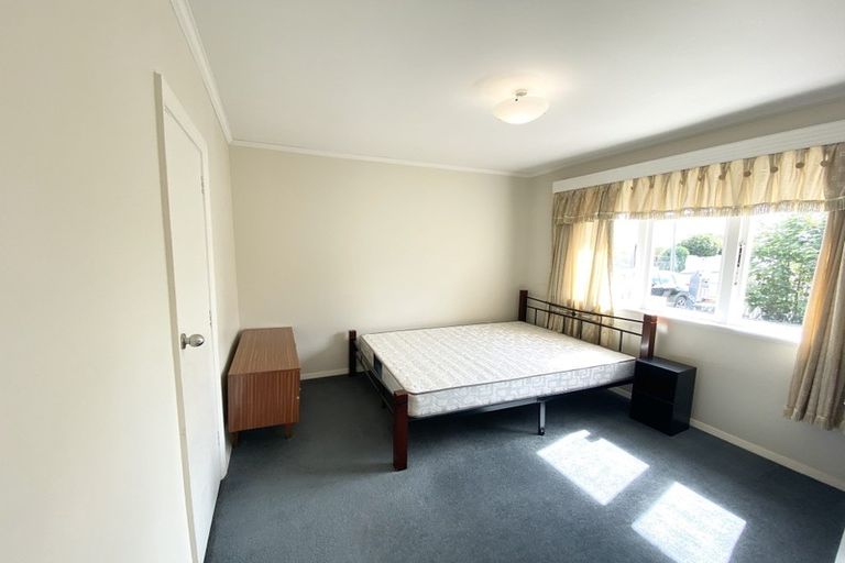 Photo of property in 5 Sealy Place, Bryndwr, Christchurch, 8053