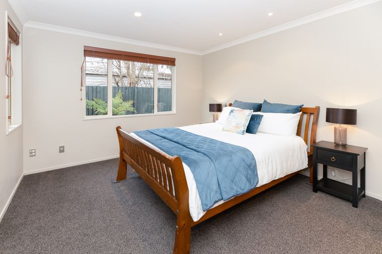 Photo of property in 692a Avonside Drive, Avonside, Christchurch, 8061