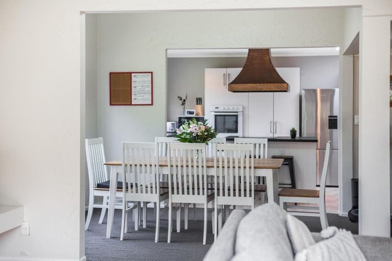 Photo of property in 22 Solander Place, Whitby, Porirua, 5024