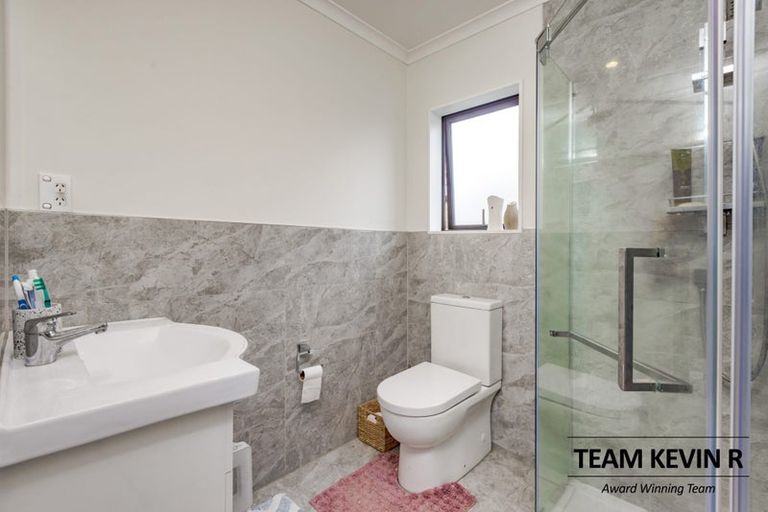 Photo of property in 118b Great South Road, Manurewa, Auckland, 2102