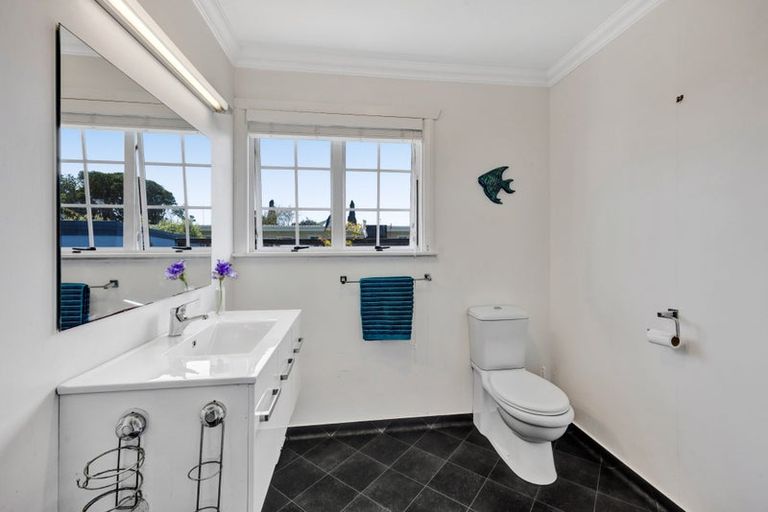 Photo of property in 80 Fulford Street, New Plymouth, 4310