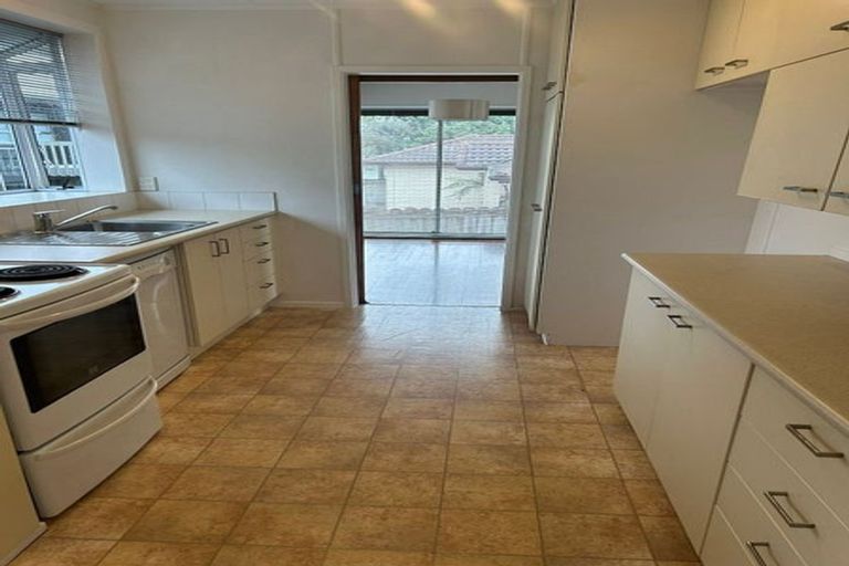 Photo of property in 20 Edgar Pearce Place, Howick, Auckland, 2014