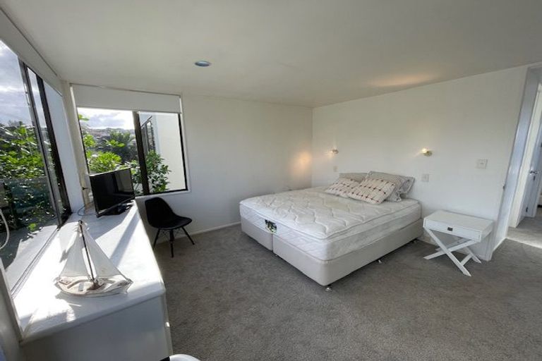 Photo of property in 2/12 Craig Road, Milford, Auckland, 0620