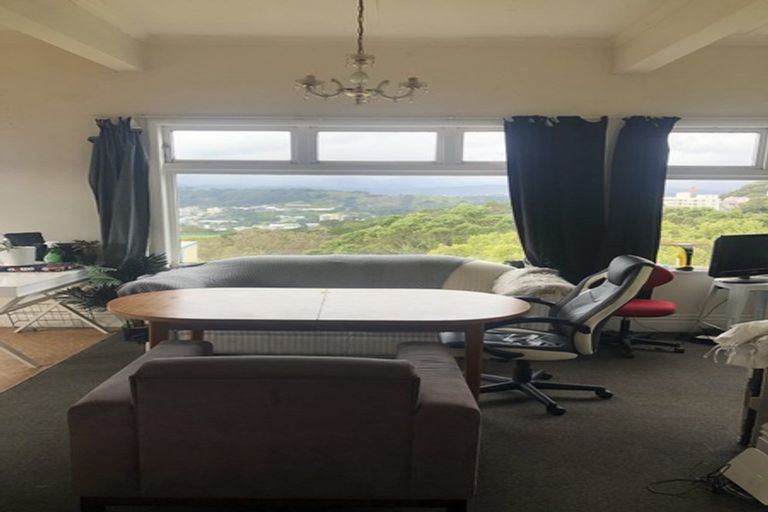 Photo of property in 27a Tanera Crescent, Brooklyn, Wellington, 6021