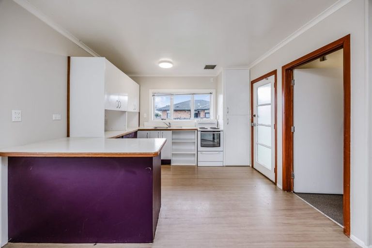 Photo of property in 33 Rollerson Street, Papakura, 2110