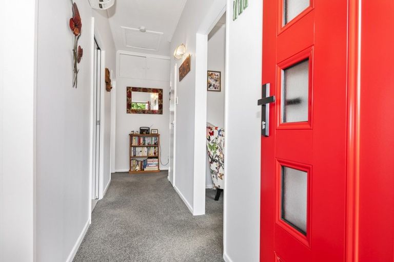 Photo of property in 2/8 John Street, Trentham, Upper Hutt, 5018