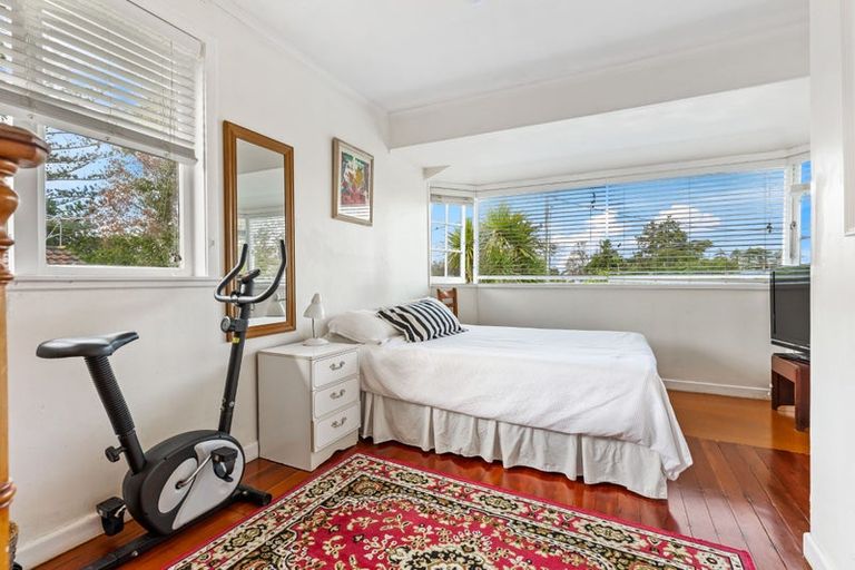 Photo of property in 1/45 Wolsley Avenue, Milford, Auckland, 0620