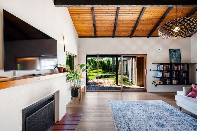 Photo of property in 16 Miller Street, Otane, 4202