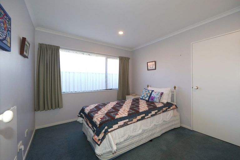 Photo of property in 6a Dules Walk, Taradale, Napier, 4112