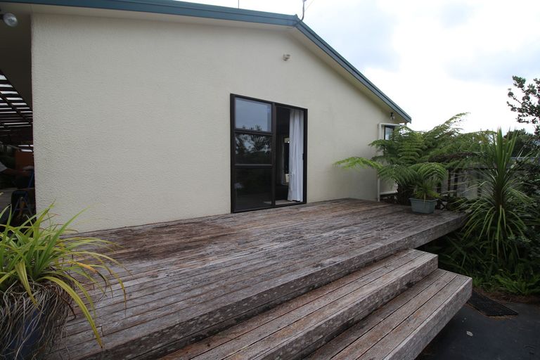 Photo of property in 380 West Coast Road, Glen Eden, Auckland, 0602