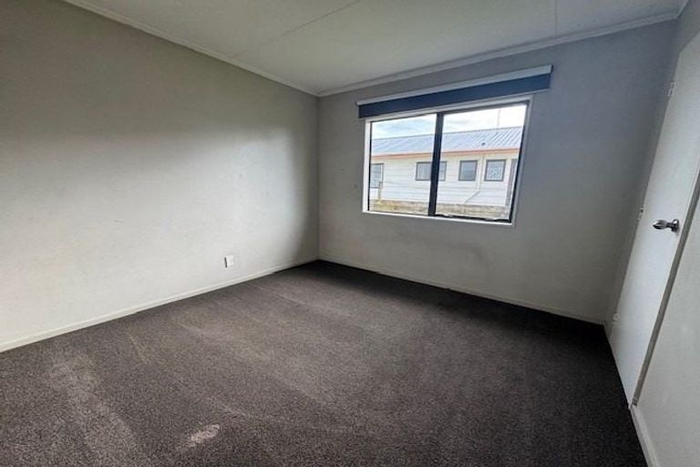 Photo of property in 30 Ngata Street, Palmerston North, 4410