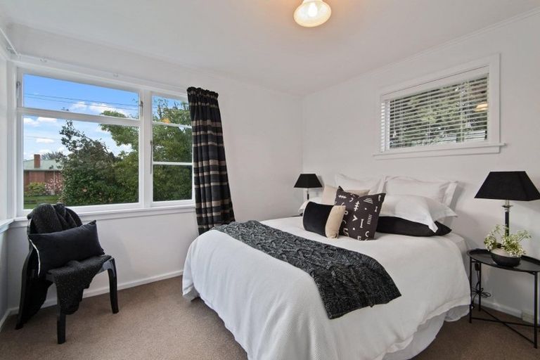 Photo of property in 46 Gregan Crescent, Burnside, Christchurch, 8053