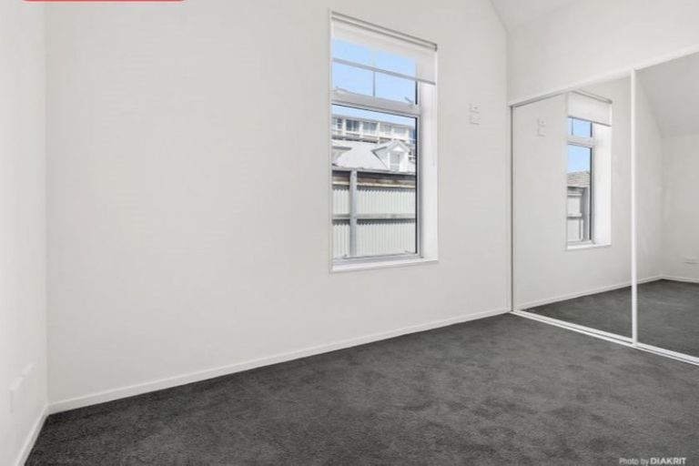 Photo of property in Pirie Street Townhouses, 32/35u Pirie Street, Mount Victoria, Wellington, 6011
