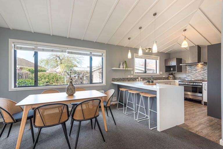 Photo of property in 20 Toorak Avenue, Avonhead, Christchurch, 8042